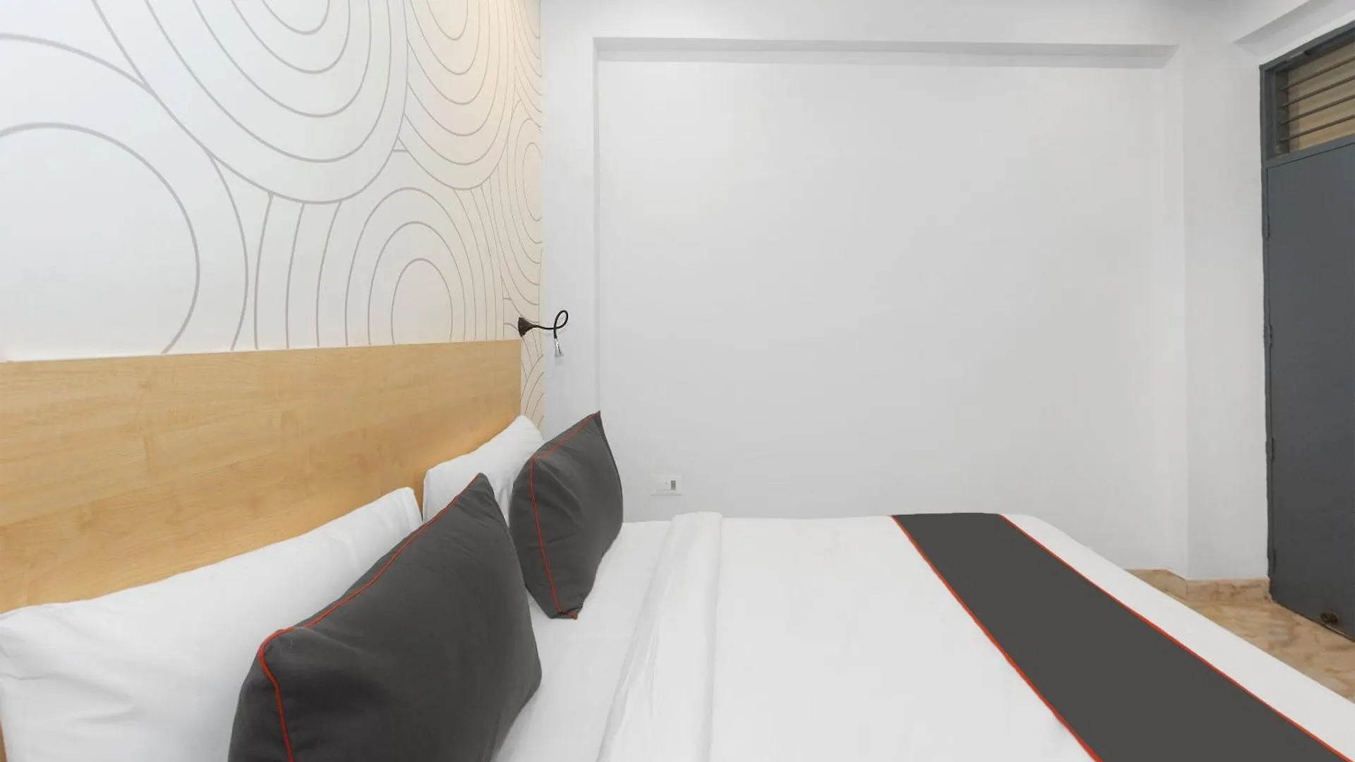 Hotel Royal Spark Inn Gurgaon Indien